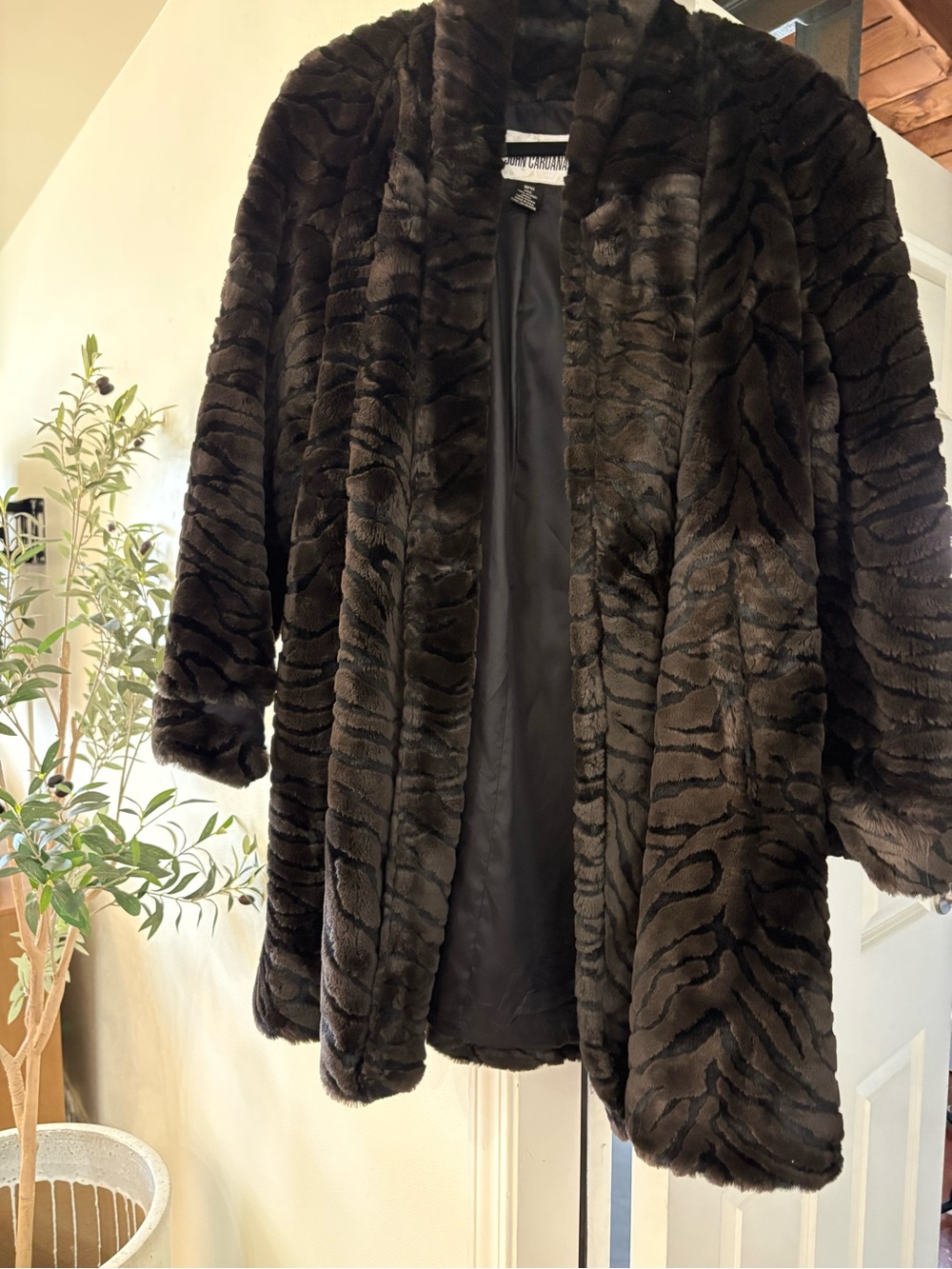Vintage Faux Fur Tiger-Stripe Coat in Deep Brown